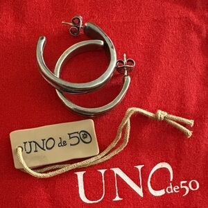 UNO de 50 Bold Silver Hoop Earrings